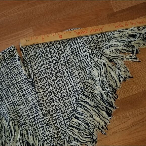 Womens Fringe Knit Poncho Boho /Shawl - Picture 4 of 13